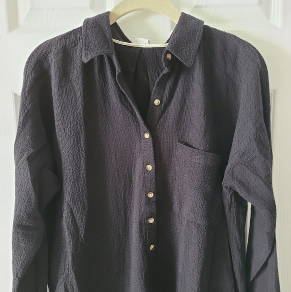 Pilcro Crinkle Cotton Button Down - Picture 2 of 7